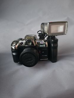 Sony DL-9000 Film Camera with Flash