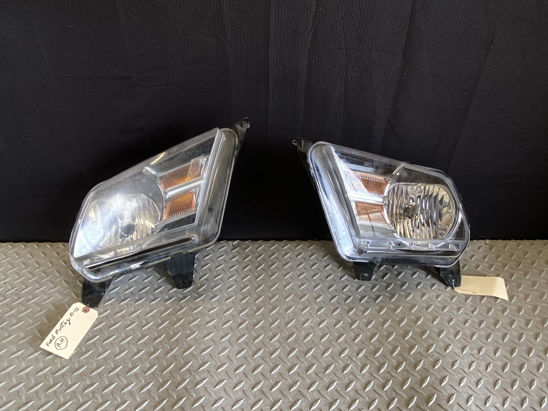 2010-2012 Ford Mustang Headlights