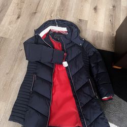 Brand New Women’s Tommy Hilfiger Jacket