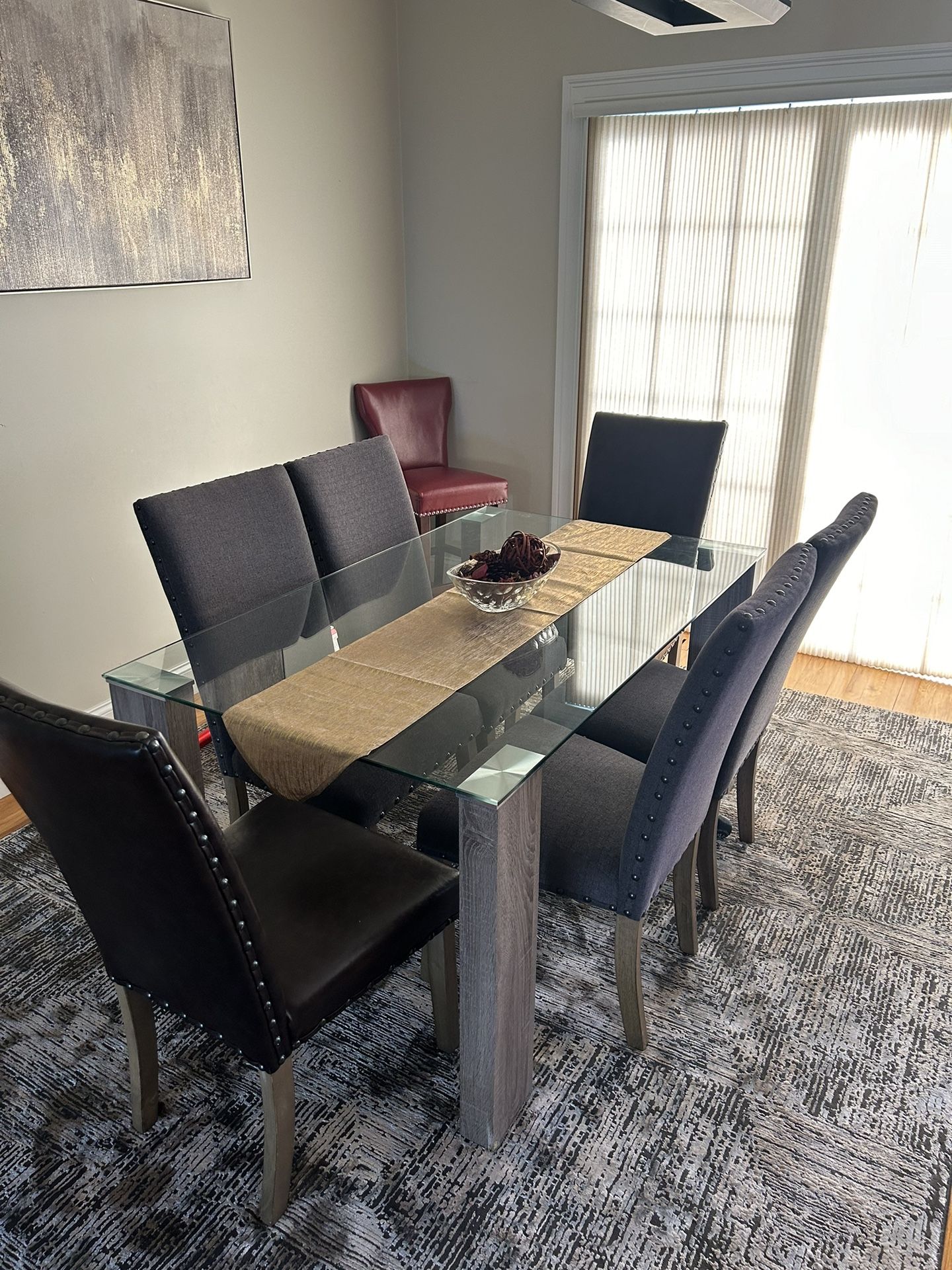 Dining Table And 6 Chairs