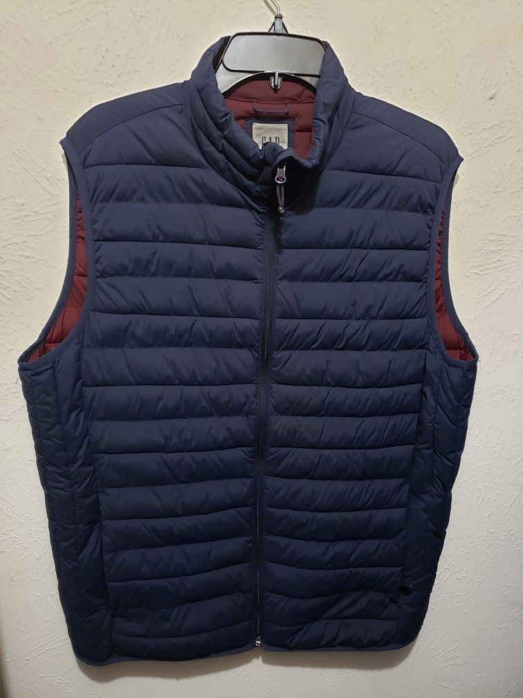 Gap Men's Casual Puffer Vest