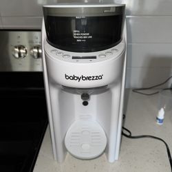 Baby Brezza Formula Pro Advanced WiFi Formula Dispenser 