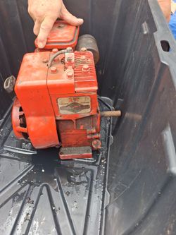 Brigs & Stratton engine
