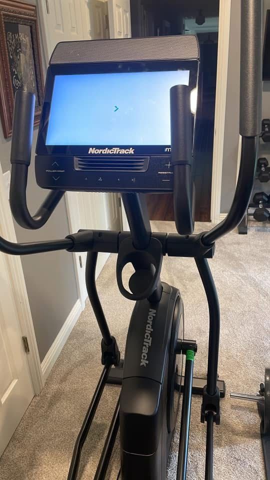 Nordic Track Airglide 14i Elliptical, Like New