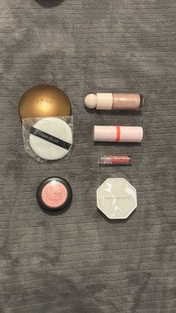 Makeup bundle✨