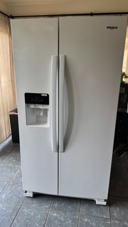 Whirlpool Refrigerator 24.6 CU FT