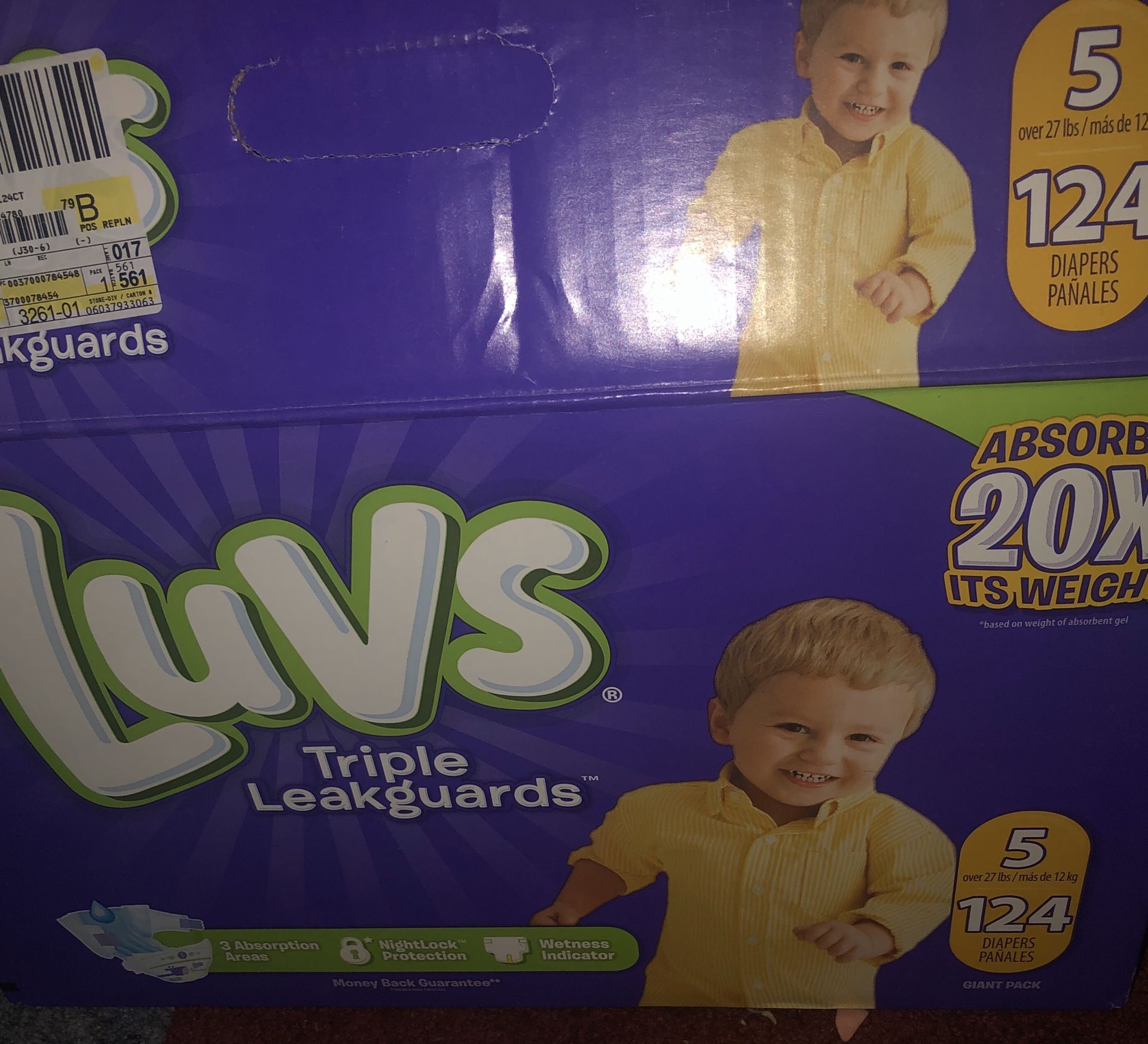Luvs diapers size 5 (62 count)