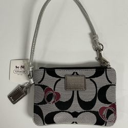 Coach ~ Poppy Signature Small Wristlet ~ Black / White / Silver ~ 46583 SBWSV