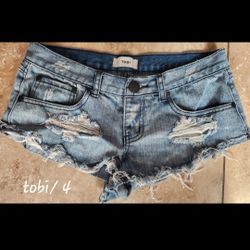 Tobi Shorts Size 4
