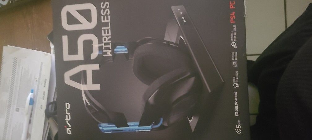 Astro A50 WIRELESS PC/PS4 HEADSET 