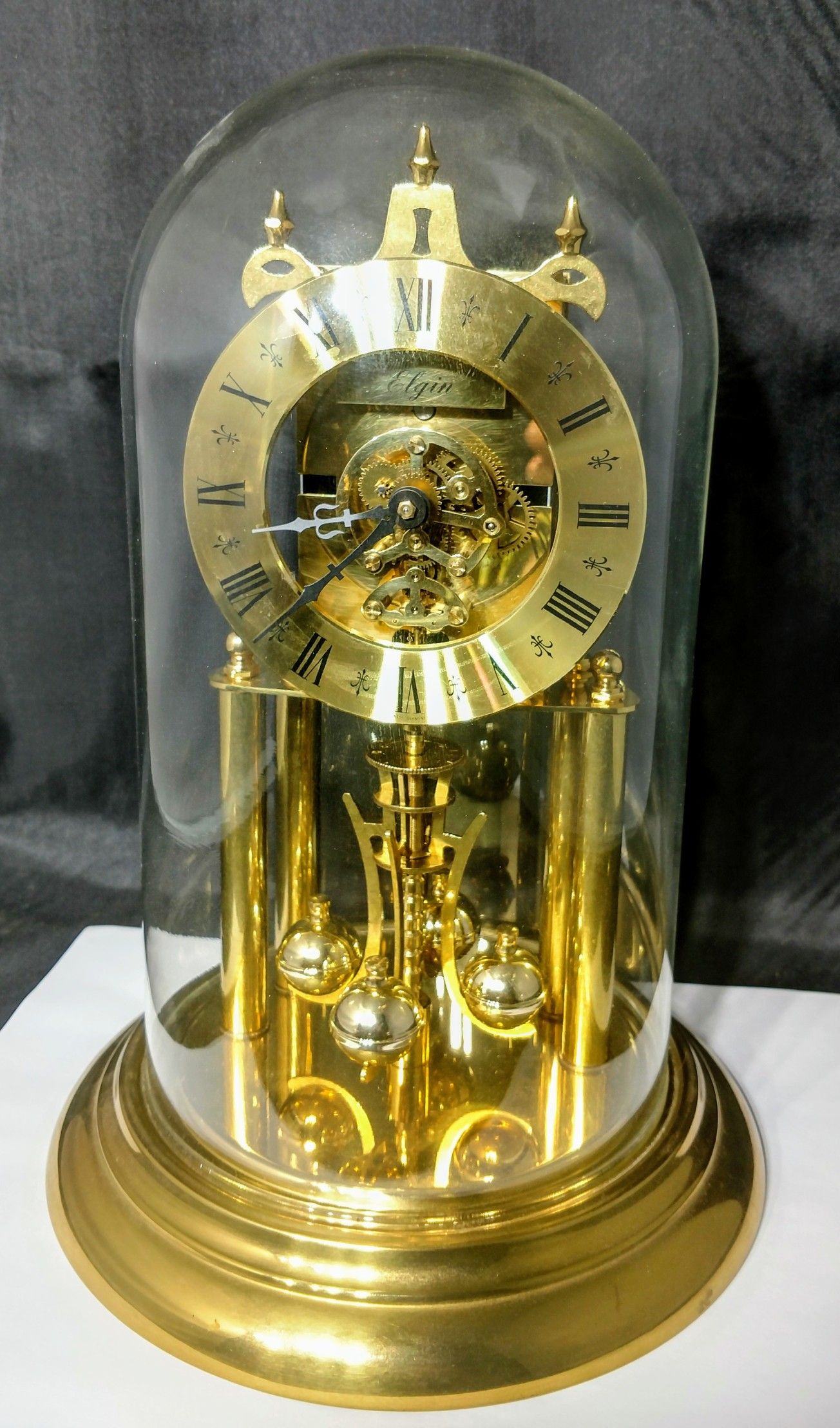 Elgin S. Haller Made In West Germany (1) Jewel Unadjusted Anniversary Dome Clock