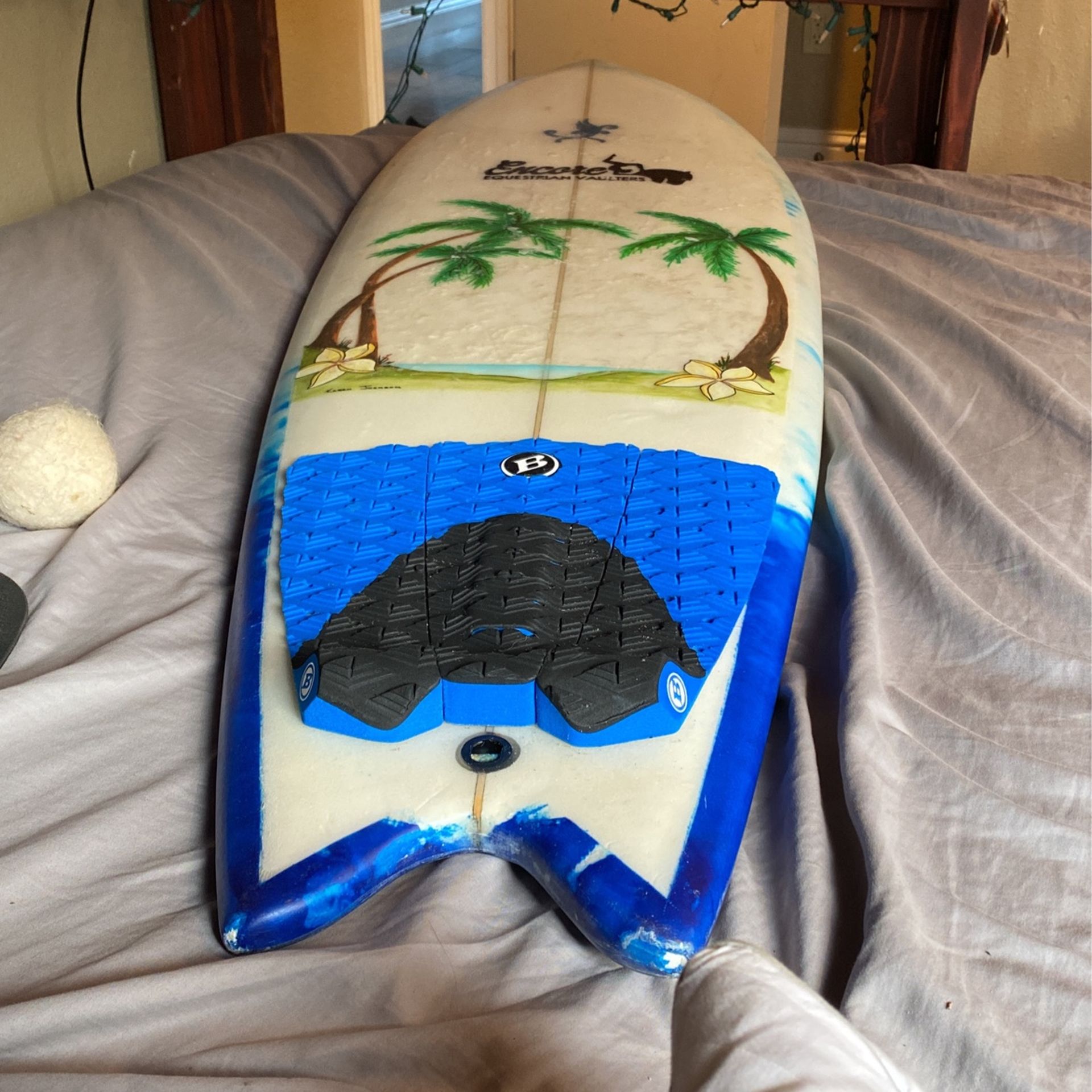 Twin fin Surfboard