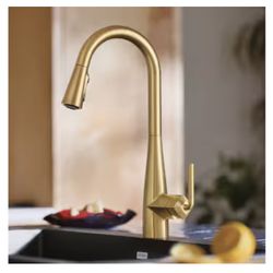 Moen Maureen Brushed Gold Single Handle Deck-mount Pull-down Kitchen Faucet with Sprayer