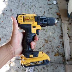 DeWalt Drill 20 V Max