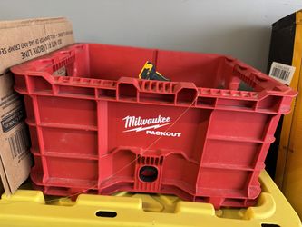 Milwauekee Packout Tool Storage Crate