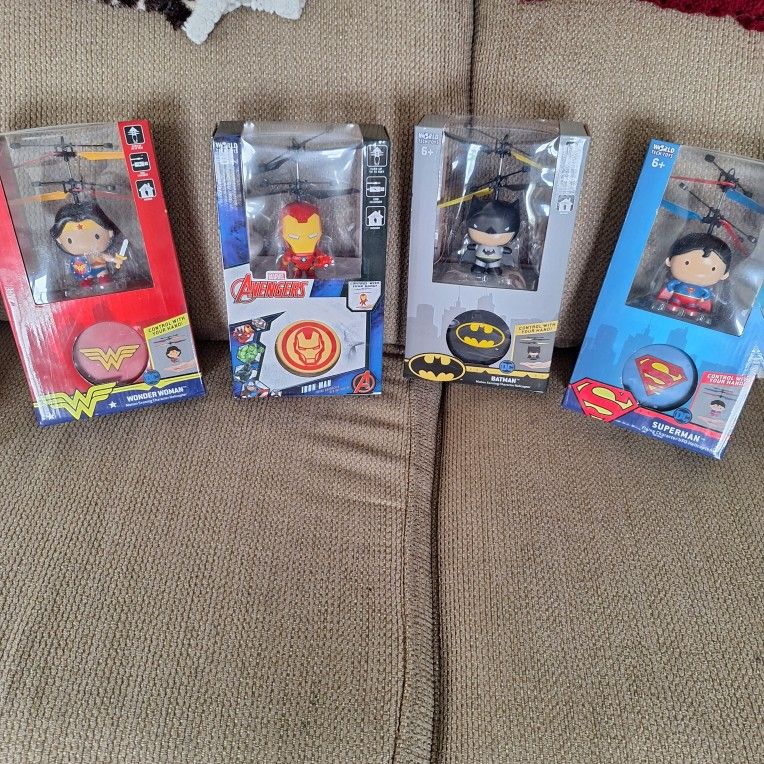 Marvel /DC Flying UFO helicopters