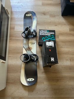 158cm Snowboard with Bindings and Boot Bundle