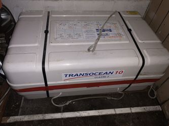 Transocean 10 classe 2 plastimo liferaft rescue