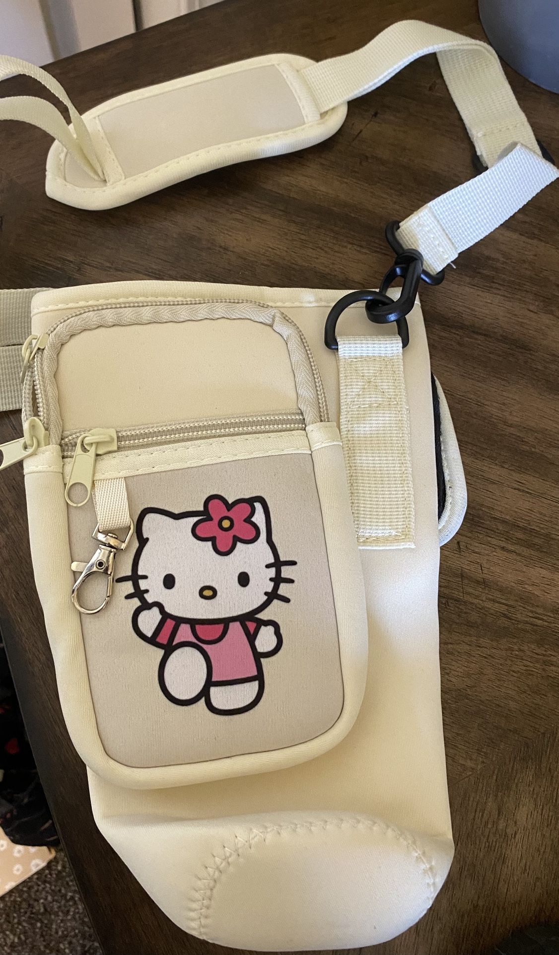 Hello Kitty Bottle Carrier 10”