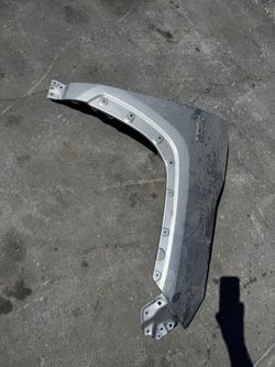 25 RAV 4 Fender