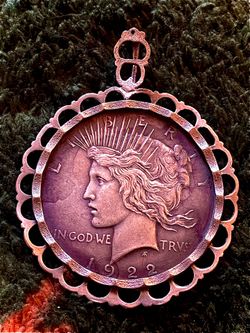 1922 Uncirculated P 90% Silver Peace Dollar Coin Ornament Naturally Toned (makeAoffer)