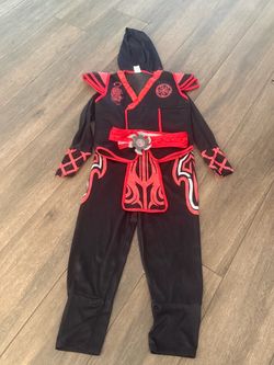 Various Kids Halloween Costumes (see photos)