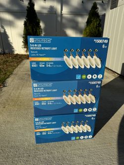 Utilitech 5-6 IN LED Recessed Retrofit Light