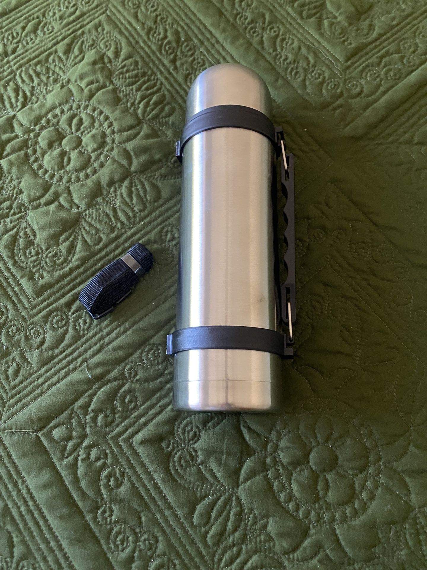 1L Stainless steel flask with handle and strap