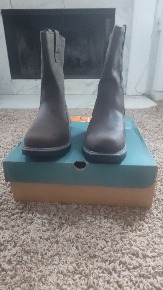 Mismatched wolverine leather work boots left 12 right 13 new construction