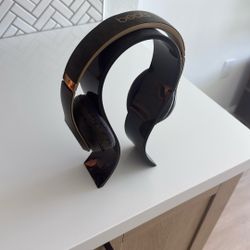 Camo And Gold  Beats Studio 3 Wireless Headphones 