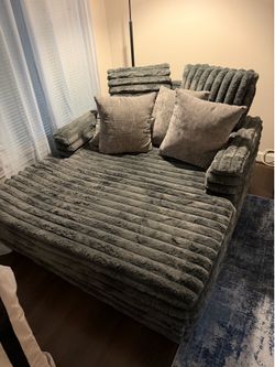 Barely used oversize chaise lounge