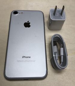 iPhone 7 32GB Factory Unlocked