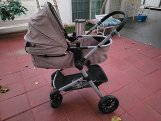 Evenflo Pivot Stroller