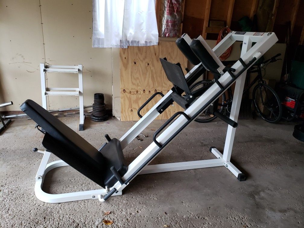 Parabody 835 Hip Sled Hack Squat Machine for Sale in ster, NY OfferUp