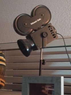 Hollywood Studio movie camera table/desk lamp