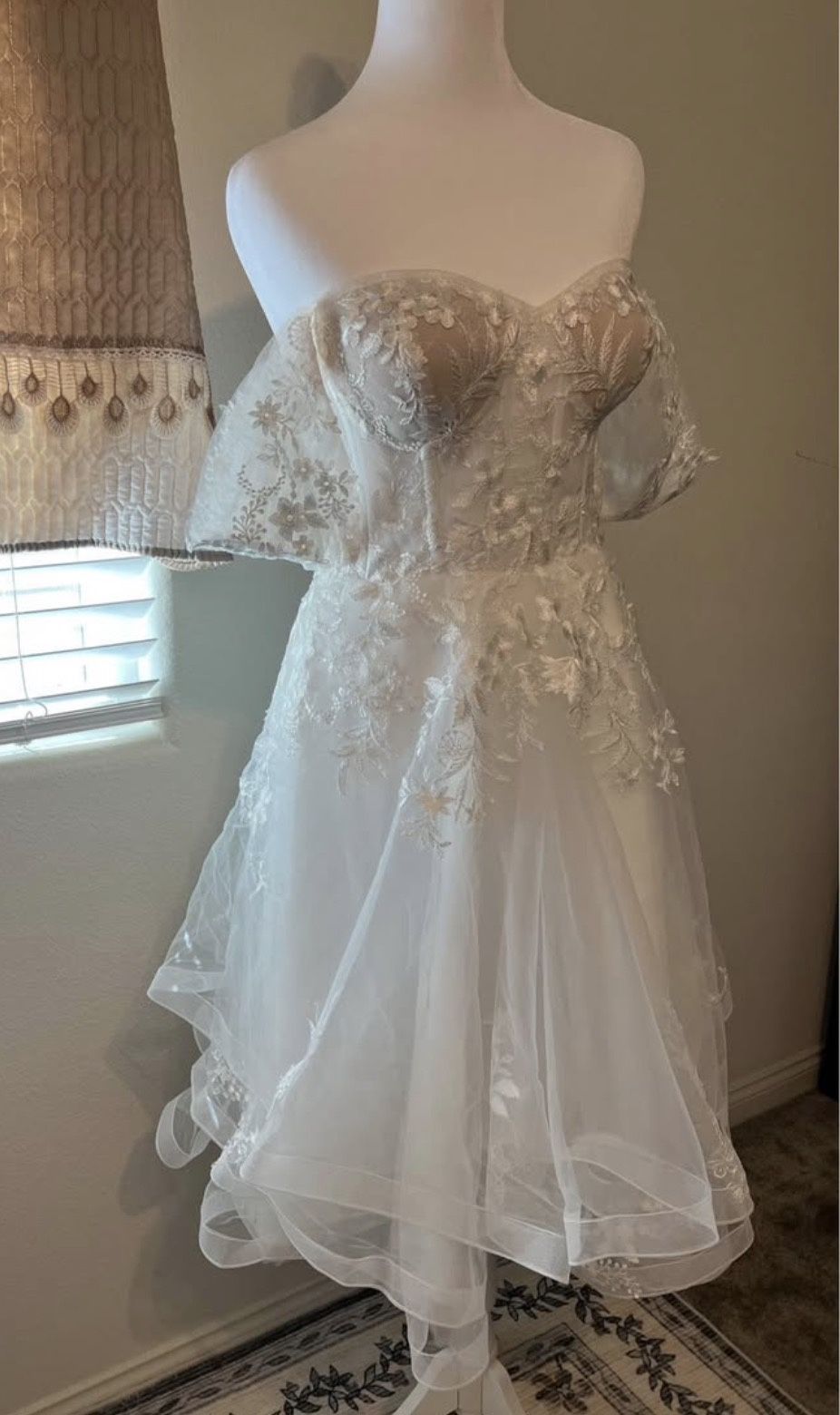 Floral Dress/Gown (US6/8)