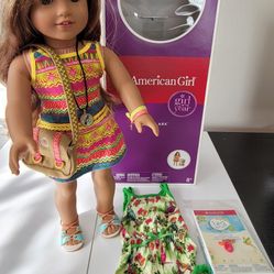 AMERICAN GIRL DOLL Girl of the Year 2016 LEA CLAR18"pearced with PJ outfit +box 