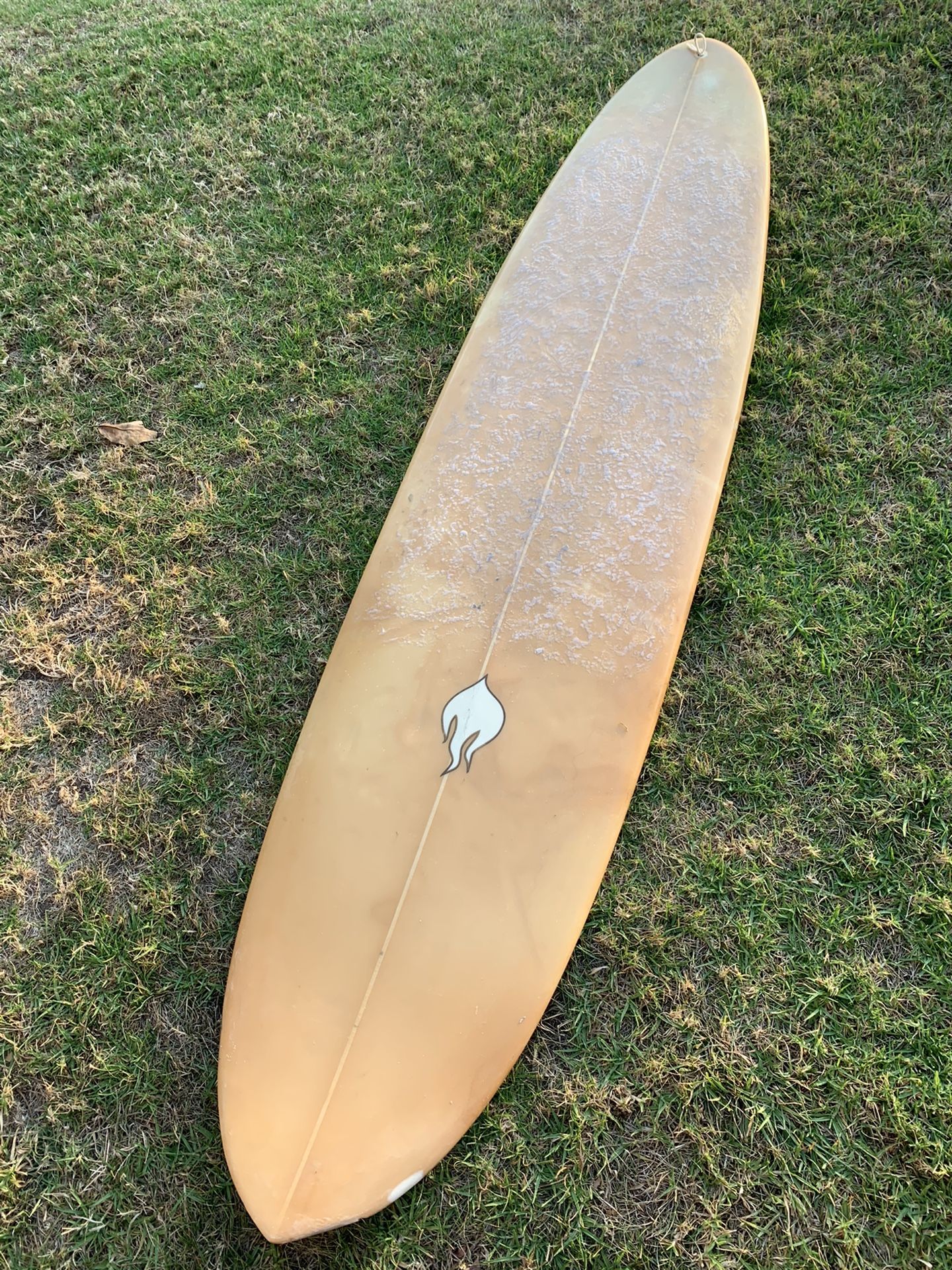 7’10 surfboard