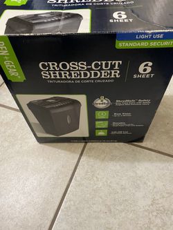 CROSS - CUT Shredde 6 Sheet Shred safe $32