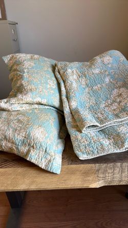 BEAUTIFUL 100% Cotton Quilted Queen-Size bedding set