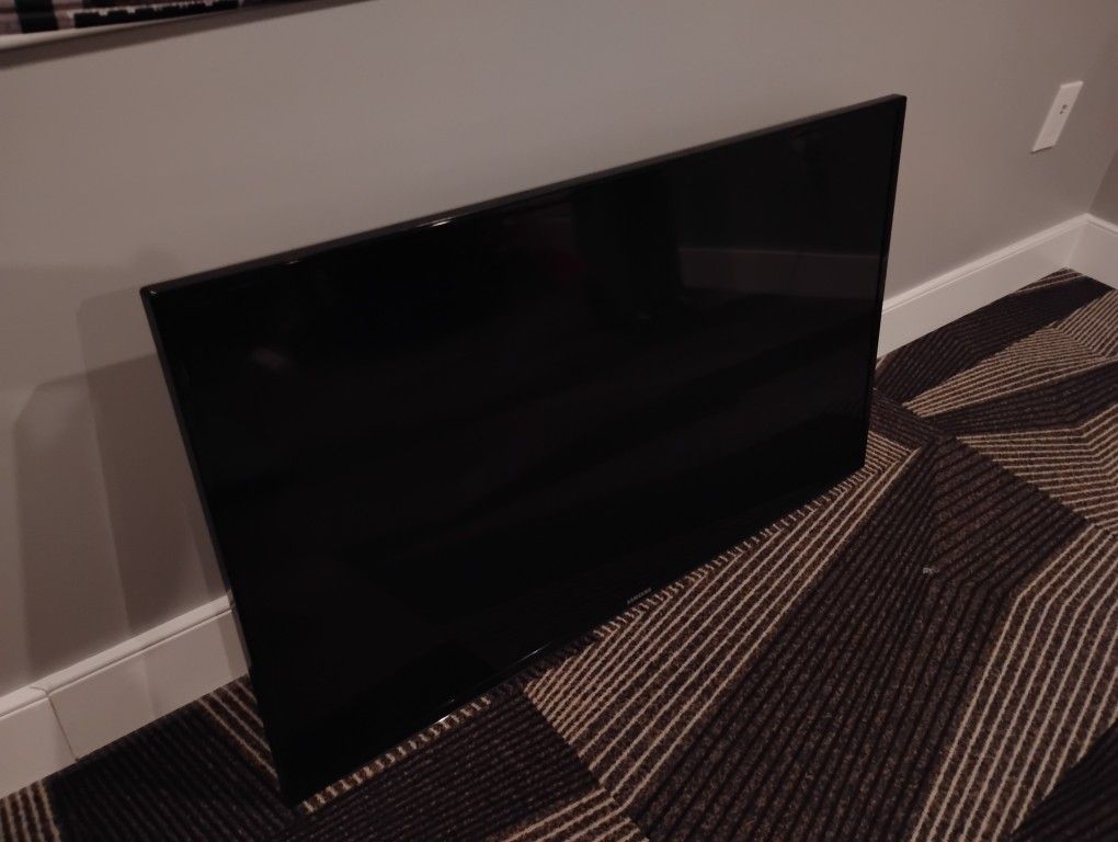 SAMSUNG 46" FLAT SCREEN