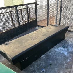 Truck \ Bed Mounted Tool box