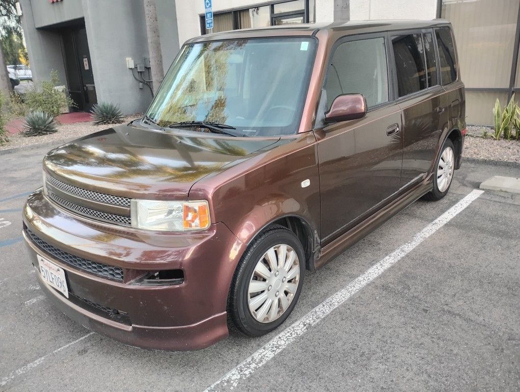 2006 Toyota Scion xB