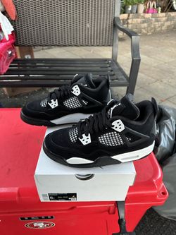 J’s 4’s