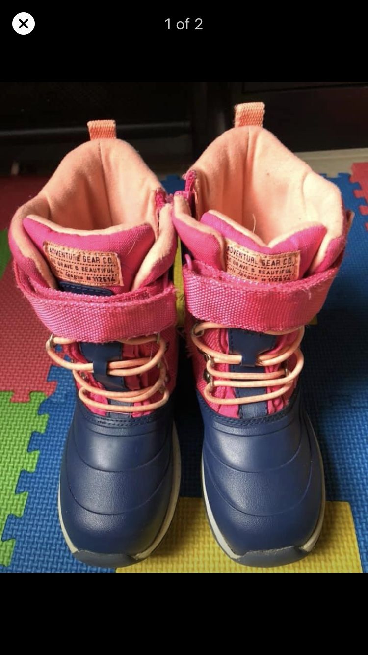 Girls winter snow boot, size 12