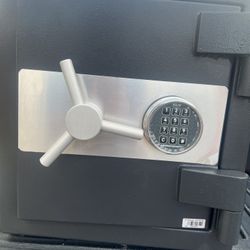 AMSEC CSC1413E1 Safe