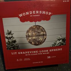 Unopened Christmas Light Grapevine Sphere