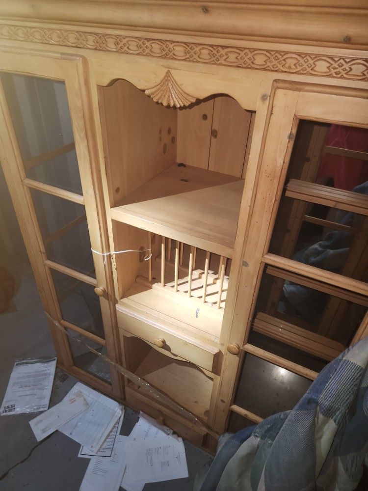 Traditional Pine Display and Storage Cabinet Hutch