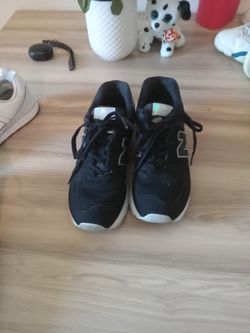 Women's NEW BALANCE