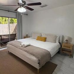 Kind Bed with King Matress